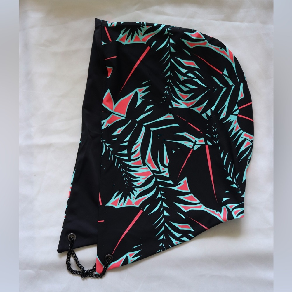 Tropical Hood